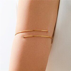 Delicate Gold Wire Upper Arm Bracelet